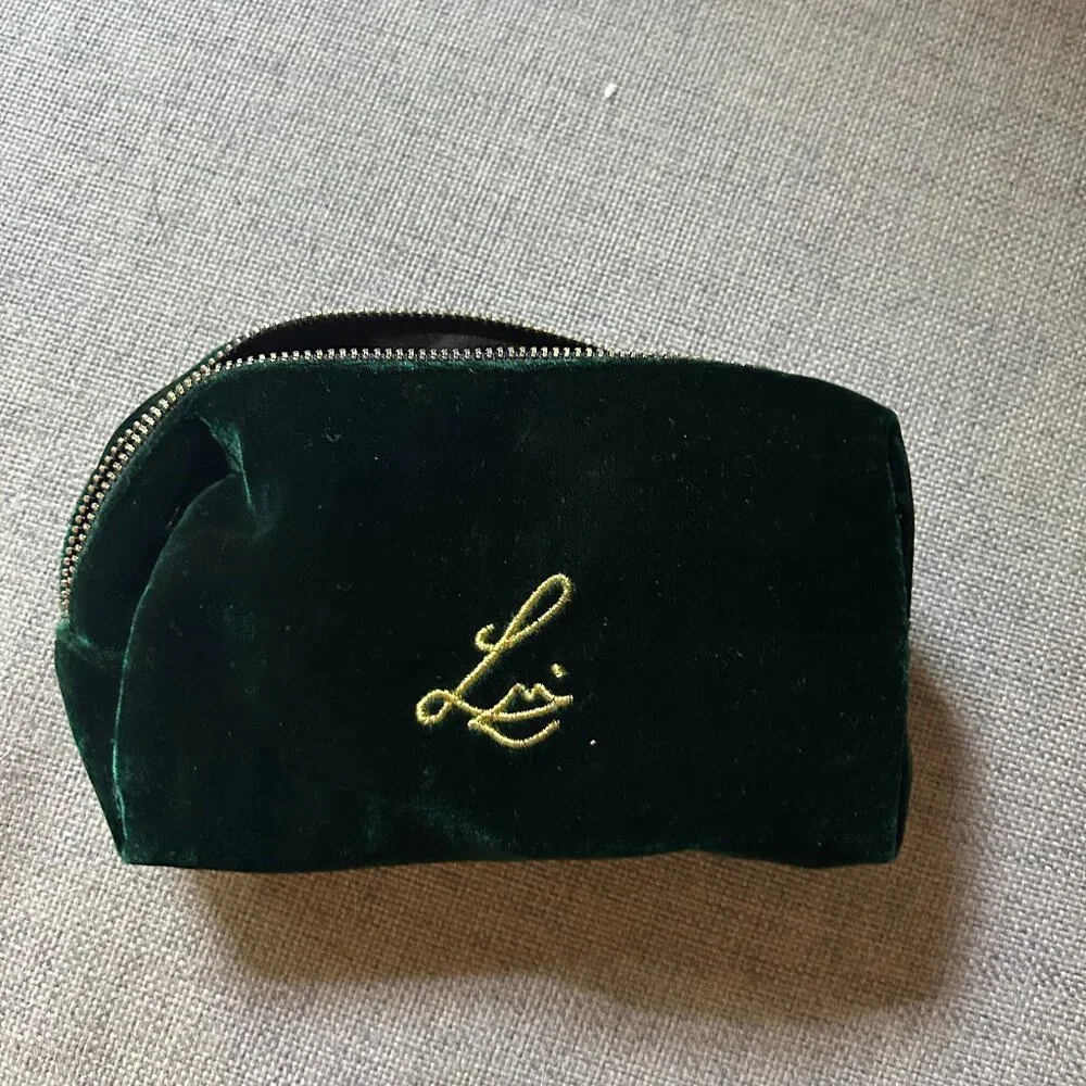 NWOT lisa eldridge forest green velvet luxury beauty bag